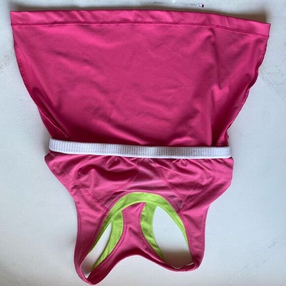 Nike Performance Tank Top With Support - Picture 9 of 9